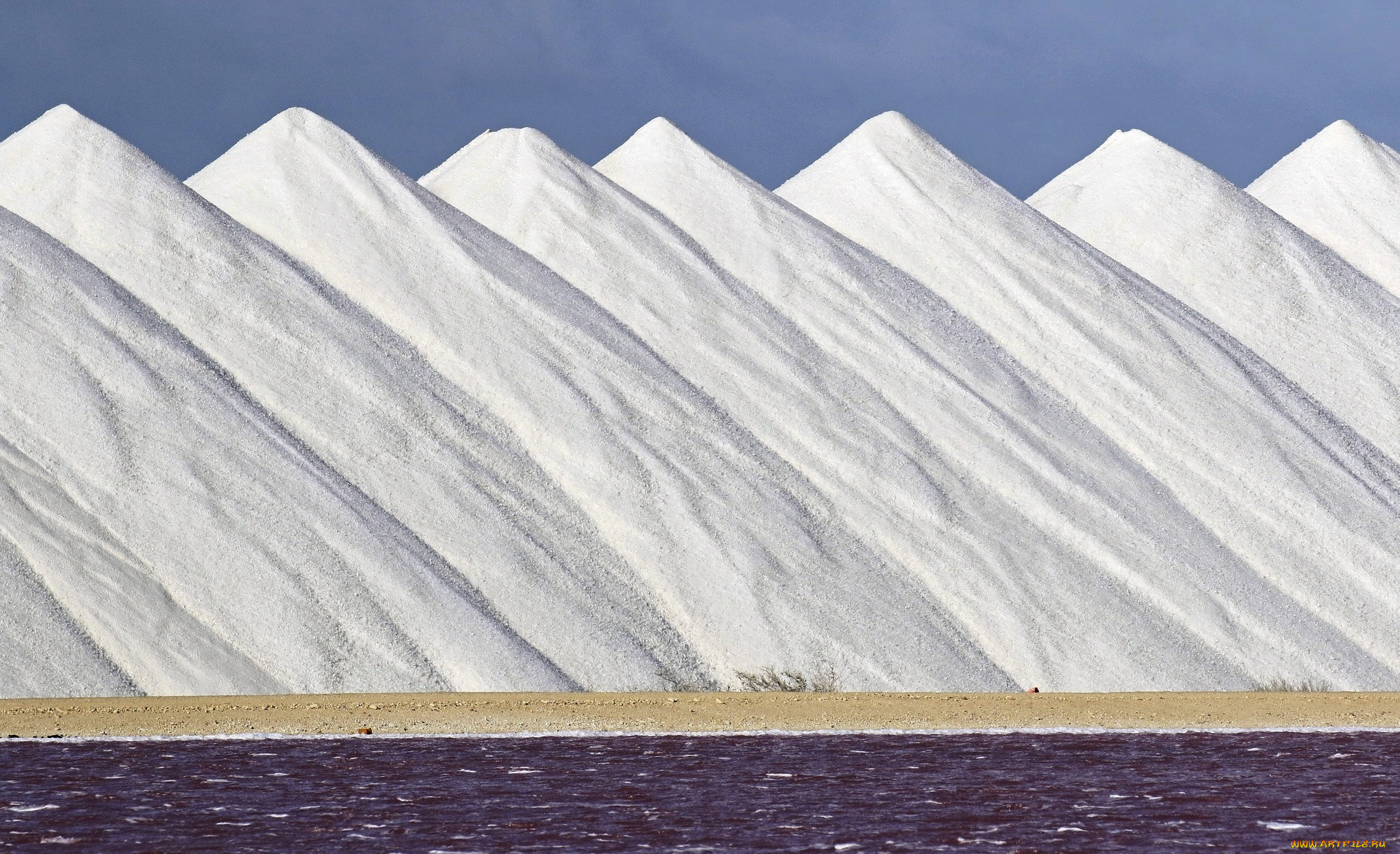 гора соли